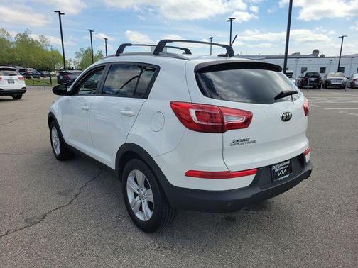Clear White 2013 Kia Sportage LX
