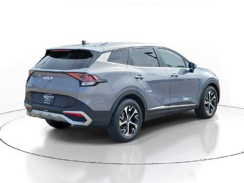 Everlasting Silver 2023 Kia Sportage EX