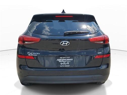 2021 Hyundai TUCSON SE