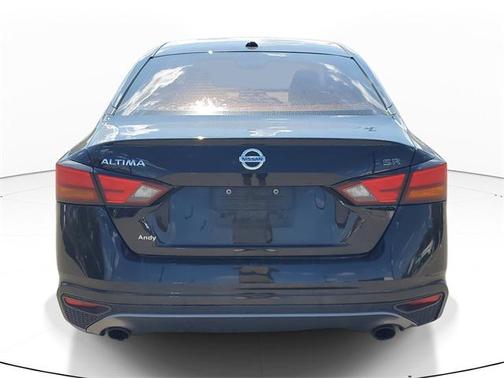 2020 Nissan Altima SR FWD