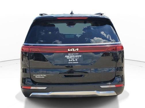 Aurora Black Pearl 2024 Kia Carnival SX
