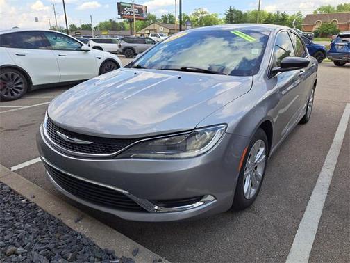 2017 Chrysler 200 Limited