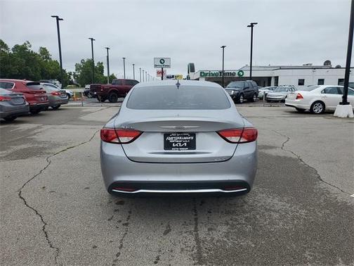 2017 Chrysler 200 Limited