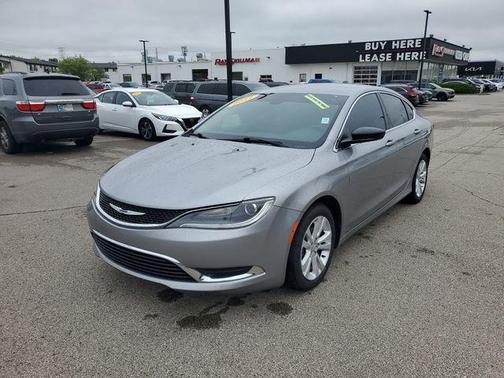2017 Chrysler 200 Limited