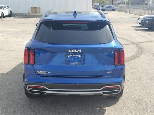 2023 Kia Sorento SX