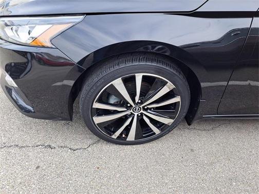 2021 Nissan Altima SR Intelligent AWD