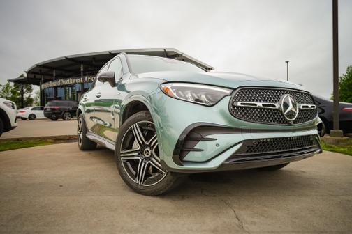 Verde Silver Metallic 2025 Mercedes-Benz GLC 350e