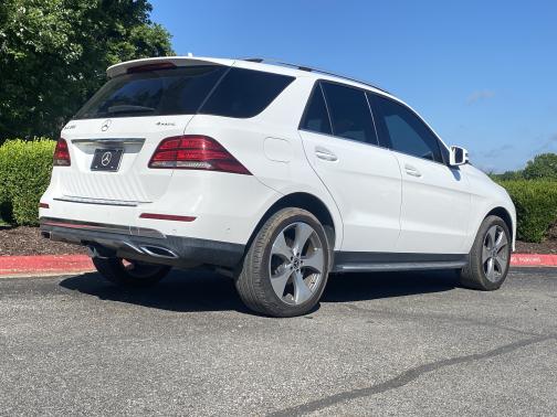 Polar White 2017 Mercedes-Benz GLE 350 4MATIC