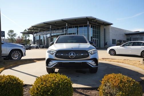 2025 Mercedes-Benz GLC 300 4MATIC