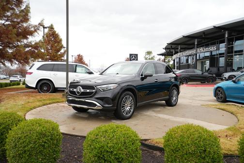 2026 Mercedes-Benz GLC 300 4MATIC