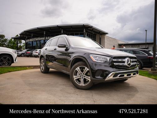Black 2022 Mercedes-Benz GLC 300