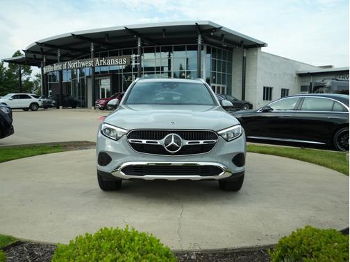 2025 Mercedes-Benz GLC 300 4MATIC