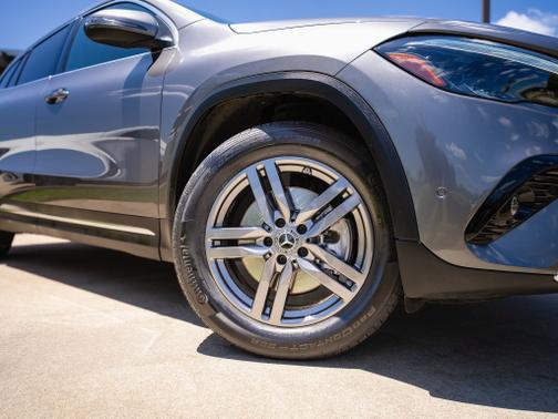 Mountain Grey Metallic 2024 Mercedes-Benz GLA 250