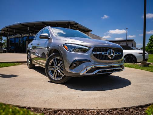 Mountain Grey Metallic 2024 Mercedes-Benz GLA 250