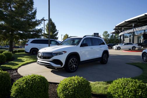 2023 Mercedes-Benz EQB 300 