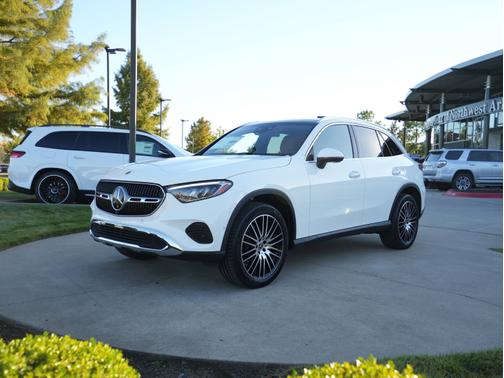 2026 Mercedes-Benz GLC 300 4MATIC