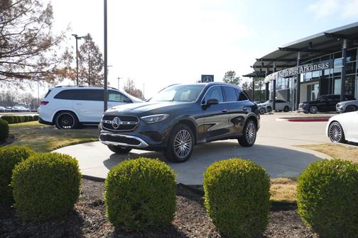Graphite Grey Metallic 2026 Mercedes-Benz GLC 300