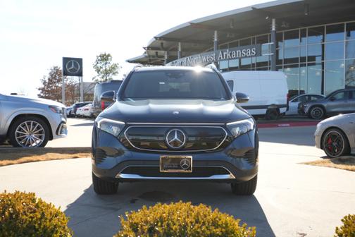 2023 Mercedes-Benz EQB 300 