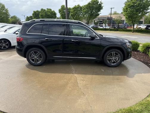 2025 Mercedes-Benz GLB 250 