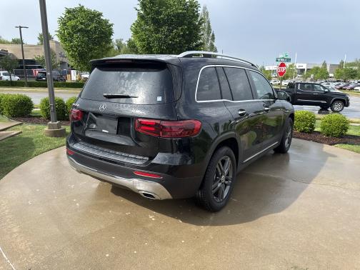 2025 Mercedes-Benz GLB 250 