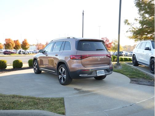 2023 Mercedes-Benz EQB 250 