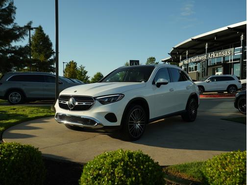 2025 Mercedes-Benz GLC 300 