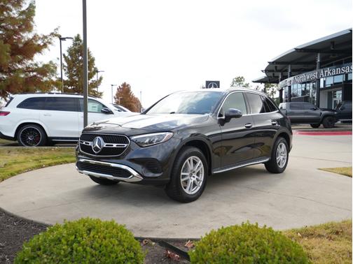 2023 Mercedes-Benz GLC 300 
