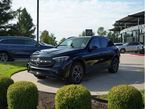 2025 Mercedes-Benz GLC 300 4MATIC