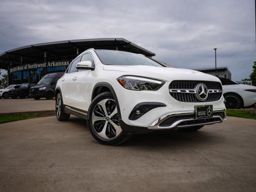 Polar White 2024 Mercedes-Benz GLA 250