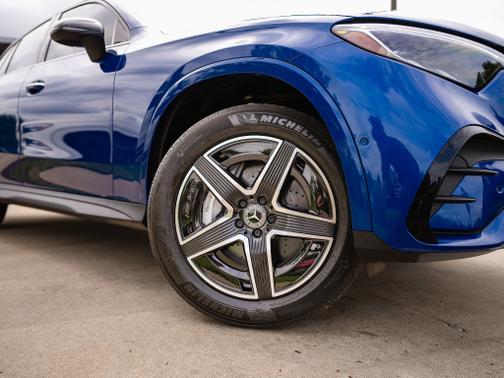 Starling Blue Metallic 2025 Mercedes-Benz GLC 300 4MATIC