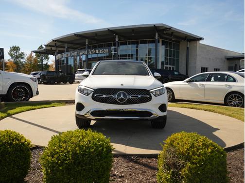 2025 Mercedes-Benz GLC 300 