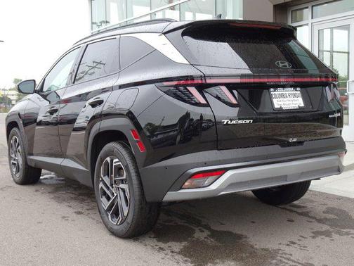 2025 Hyundai TUCSON Hybrid Limited