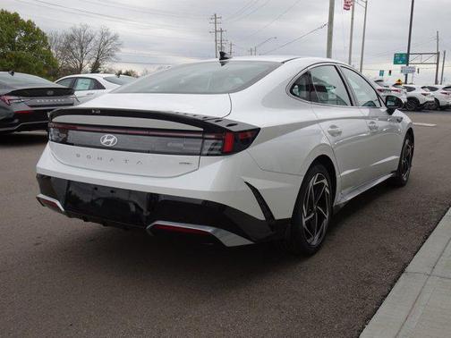 2026 Hyundai SONATA SEL