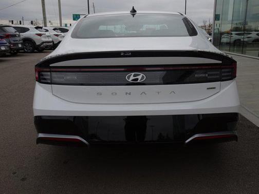 2026 Hyundai SONATA SEL