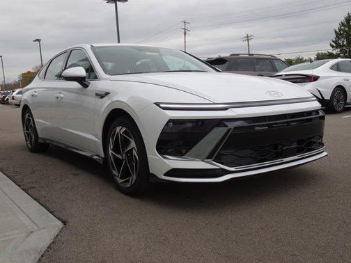 2026 Hyundai SONATA SEL