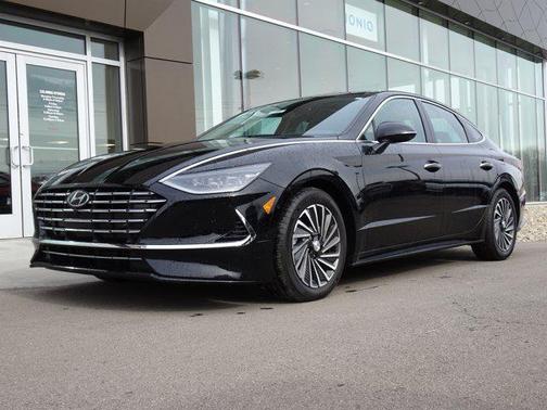 2023 Hyundai SONATA Hybrid Limited