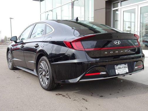 2023 Hyundai SONATA Hybrid Limited