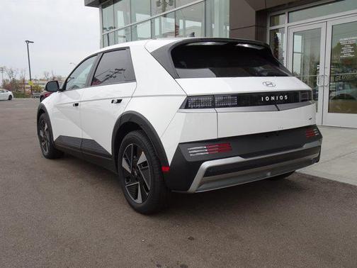 2026 Hyundai IONIQ 5 SEL