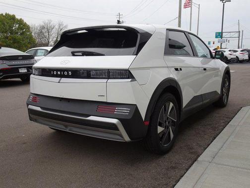 2026 Hyundai IONIQ 5 SEL