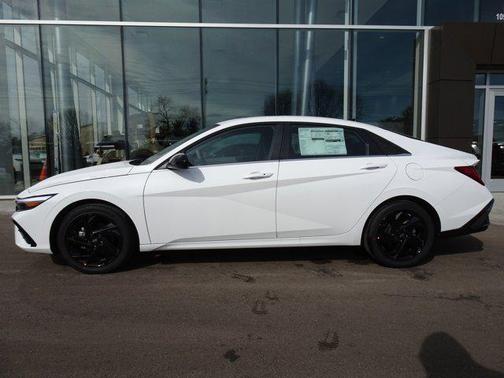 2026 Hyundai ELANTRA Sport