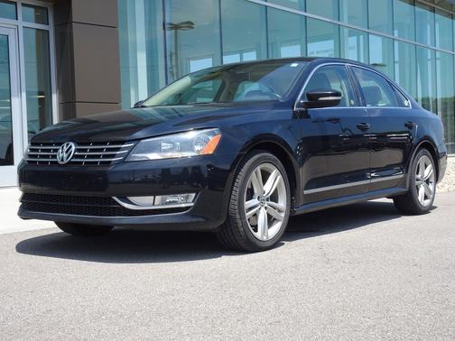 Black 2014 Volkswagen Passat 1.8T Auto SEL Premium