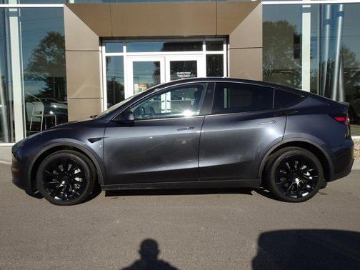 2024 Tesla Model Y Long Range Dual Motor All-Wheel Drive