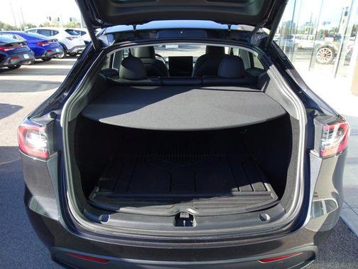 2024 Tesla Model Y Long Range Dual Motor All-Wheel Drive