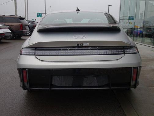 2024 Hyundai IONIQ 6 SEL