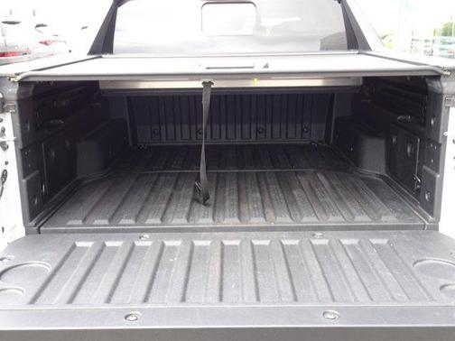 White 2022 Hyundai SANTA CRUZ SEL Premium