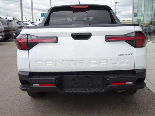 White 2022 Hyundai SANTA CRUZ SEL Premium