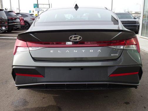 2026 Hyundai ELANTRA HEV SEL Sport