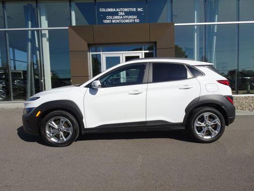 Lunar White 2023 Hyundai KONA SEL