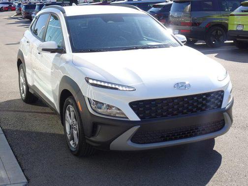 Lunar White 2023 Hyundai KONA SEL