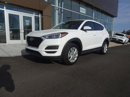 2021 Hyundai TUCSON SE
